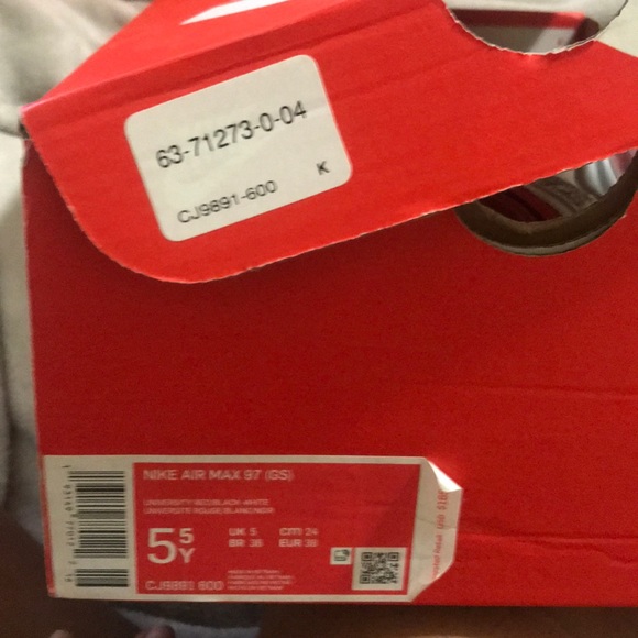 In selling Mike's air max 97 (GS) worn only twice - Picture 3 of 3